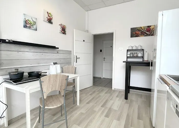 Keja Ii - Pokoje W Centrum Gdyni Aparthotel *